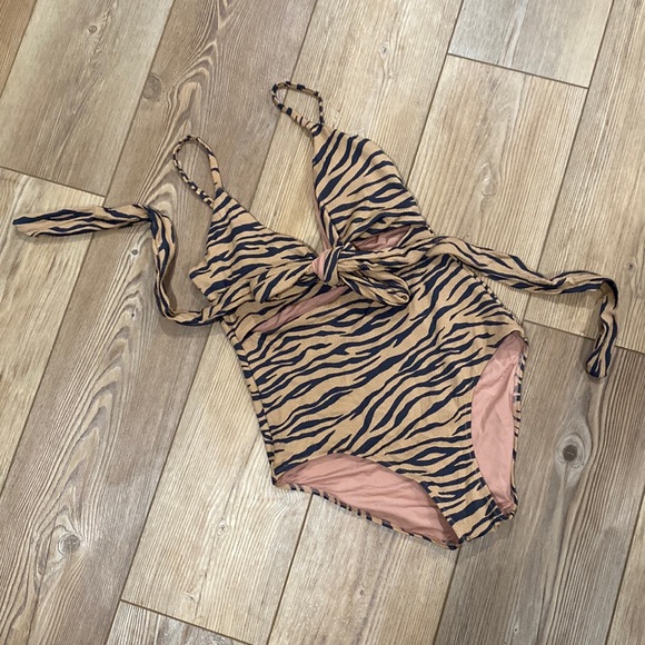 NWT Aerie animal print bathing suit full coverage Size Small - Picture 1 of 7